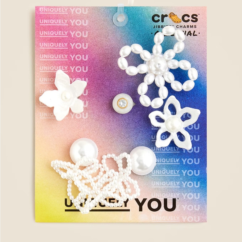 CROCS Jibbitz White Pearl and Flower Charms